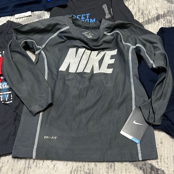 Nike Dri-Fit Stay Cool Boys Long Sleeves Boys Shirt 👕 Retails $24 Size: 4 New - Picture 1 of 7